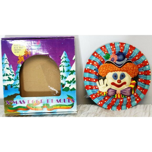Vtg X-Mas Door Plaque Clown Christmas Carols Singing Flashing Lights Holiday - Picture 1 of 12